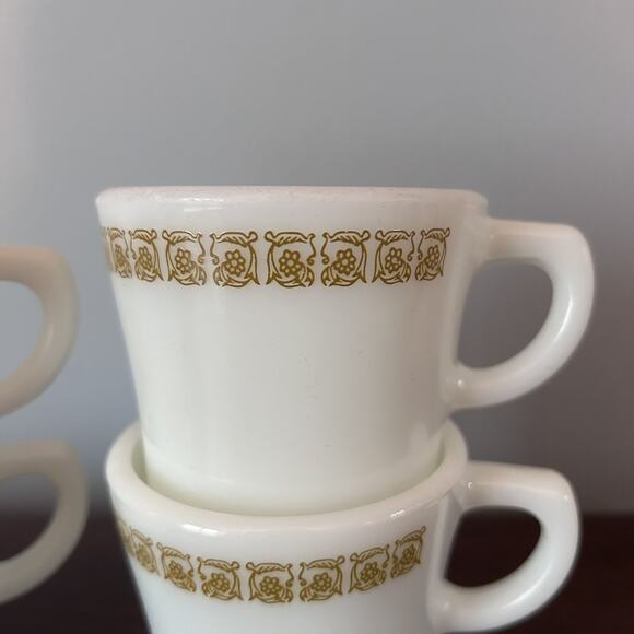 Vintage Pyrex Milk Glass Butterfly Gold D-Handle Coffee Tea Mugs Cups Set of 4 - Picture 2 of 8